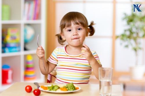 Các bố mẹ có biết cách chăm sóc dinh dưỡng cho bé đúng và đủ?